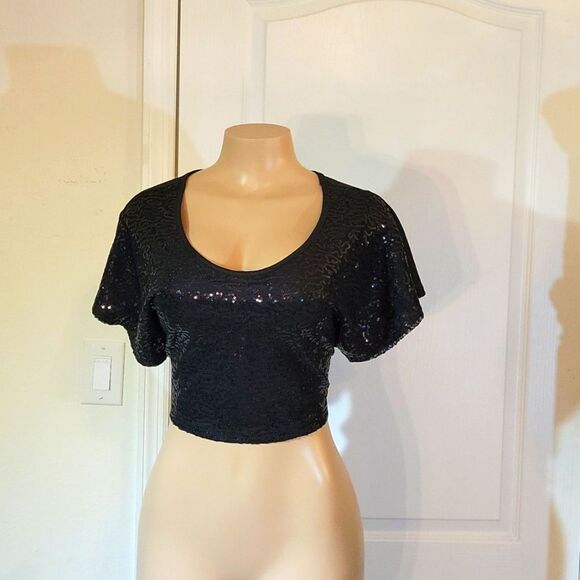 BRAND NEW BLACK SPARLY dELiA*s CROP TOP - Picture 2 of 15